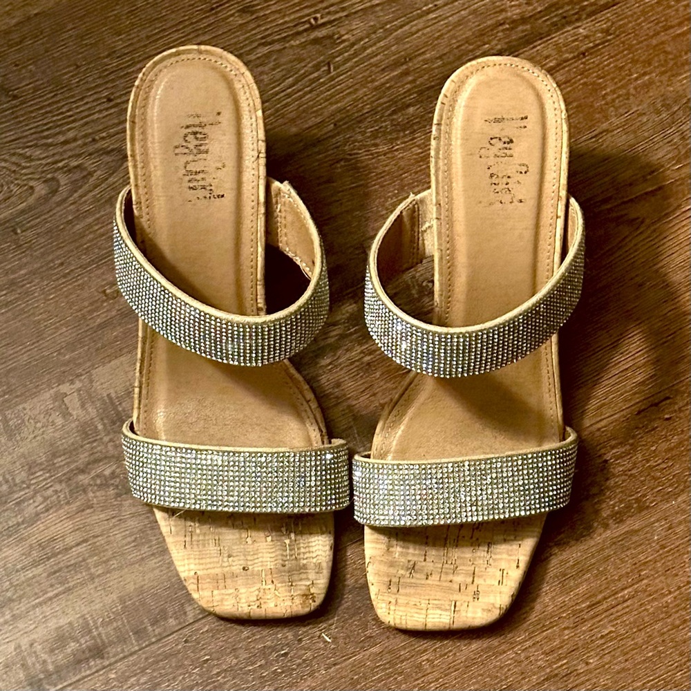 Hey girl by corkys size 10 heels
